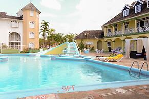 SandCastles Deluxe Beach Resort
