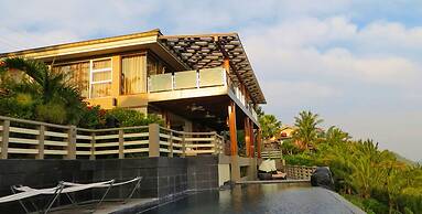 The Oriental Luxury Suites Tagaytay