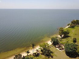Garuga Resort Beach Hotel