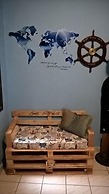 Small Funny World Athens - Hostel