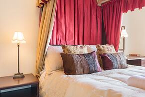 Blenheim Lodge