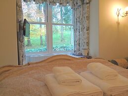 Blenheim Lodge