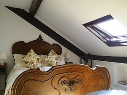 Blenheim Lodge