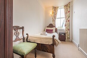 Blenheim Lodge