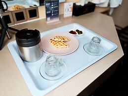 Verse Luxe Hotel Wahid Hasyim