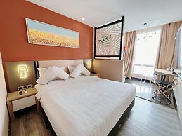 Verse Luxe Hotel Wahid Hasyim