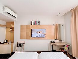 Verse Luxe Hotel Wahid Hasyim