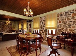 Menalia Villas & Suites
