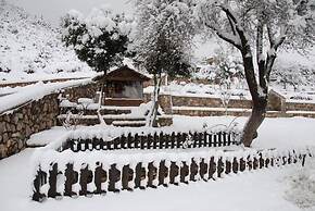 Menalia Villas & Suites