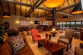 Umzolozolo Private Safari Lodge