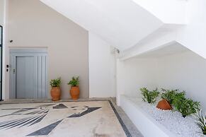 Meltemi Coast Suites
