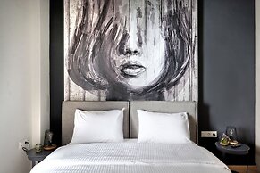 Muses Residence