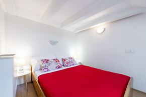 Cina Apartments