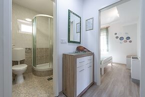 Cina Apartments