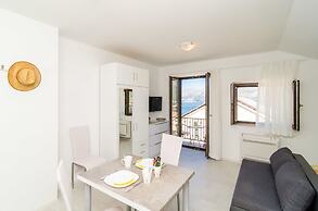 Cina Apartments