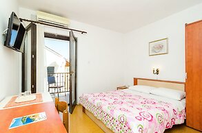 Cina Apartments