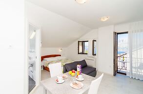 Cina Apartments