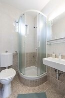 Cina Apartments