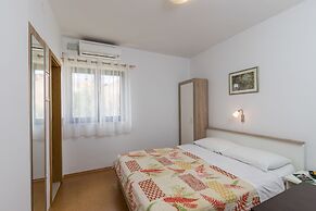 Cina Apartments