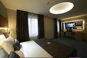 Saffron Hotel