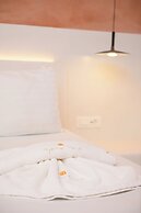 Yperia Hotel