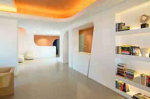 Yperia Hotel