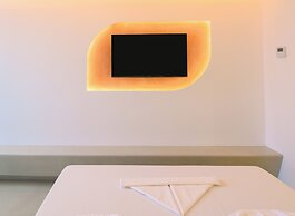 Yperia Hotel