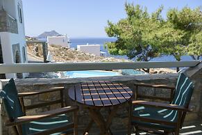 Yperia Hotel