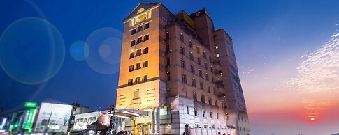 Grand View Hotel