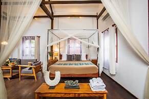 Isann Lodge