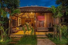 Isann Lodge