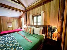Isann Lodge