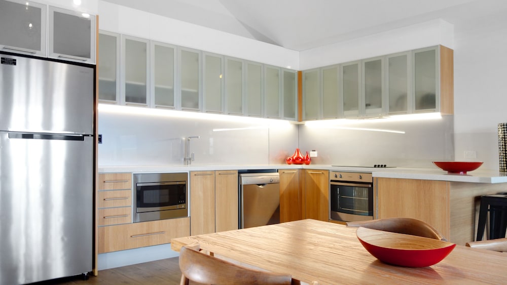Semaphore Splash Apartments
