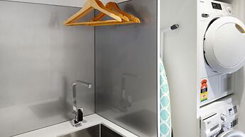 Semaphore Splash Apartments