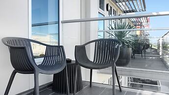 Semaphore Splash Apartments