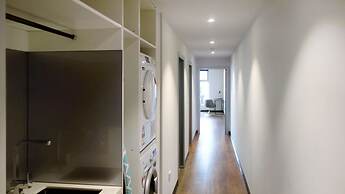 Semaphore Splash Apartments