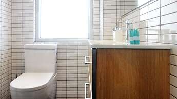 Semaphore Splash Apartments