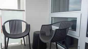 Semaphore Splash Apartments