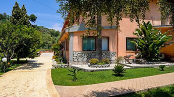 Old River Residence