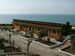 Cala Petrosa Resort
