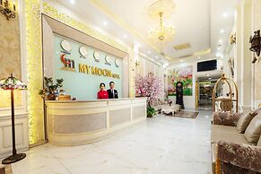 My Moon Hotel