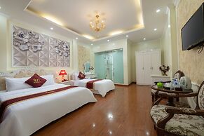My Moon Hotel