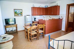 Anatoli Villa