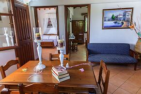 Anatoli Villa