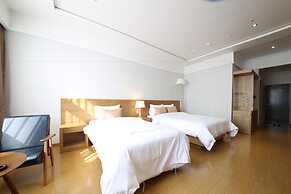 Lake45 Hotel