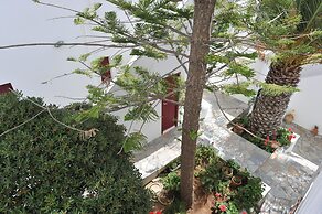 Rallis Apartments
