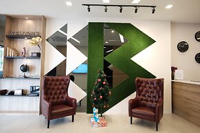 B Lot Hotel