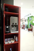 B Lot Hotel
