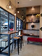 B Lot Hotel