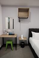 B Lot Hotel